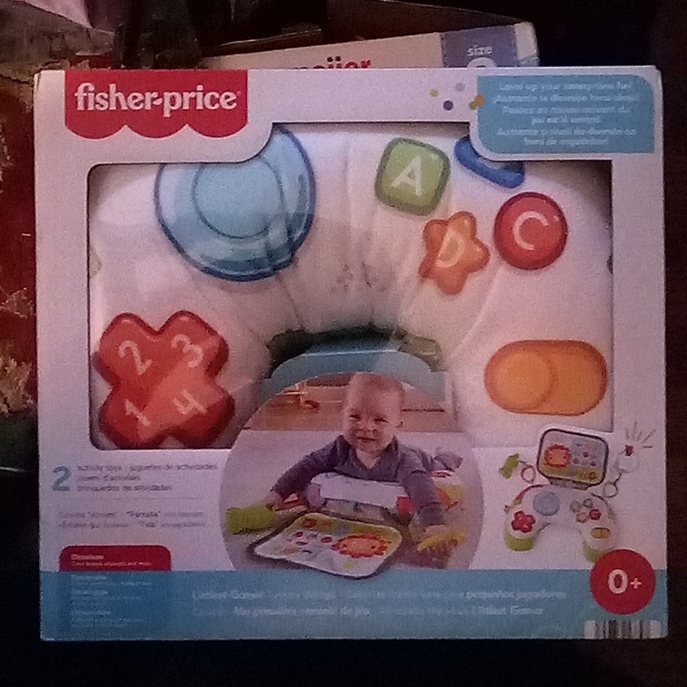 Fisher-Price Littlest Gamer Tummy Wedge with 2 Linkable Baby Toys for Newborns